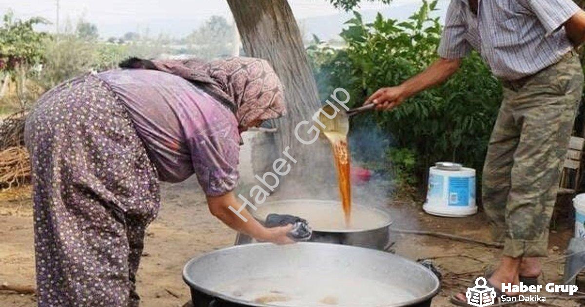 "Sarıgöl'de Pekmez Zamanı: Kilosu Altın Değerinde!" başlıklı haber için fotorealistik, profesyonel b