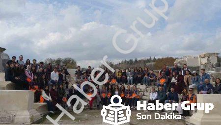 AFAD gönüllüleri Stratonikeia’da tarihle buluştu