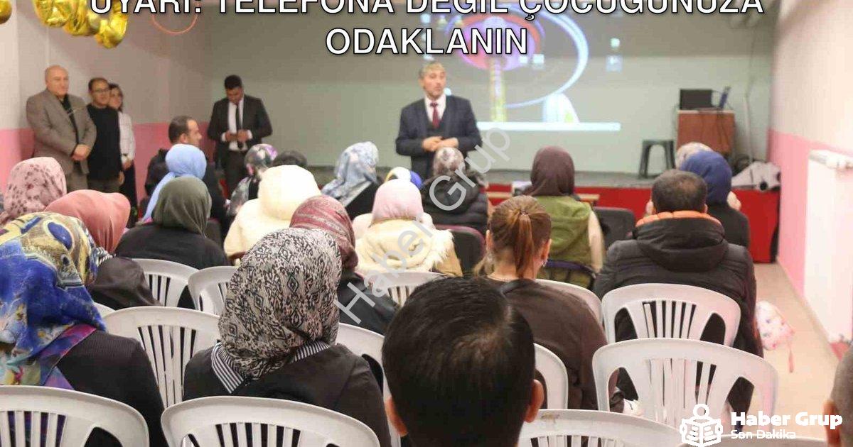 "Müdür Yılmaz'dan Ebeveynlere Kritik Uyarı: Telefona Değil Çocuğunuza Odaklanın" başlıklı haber için