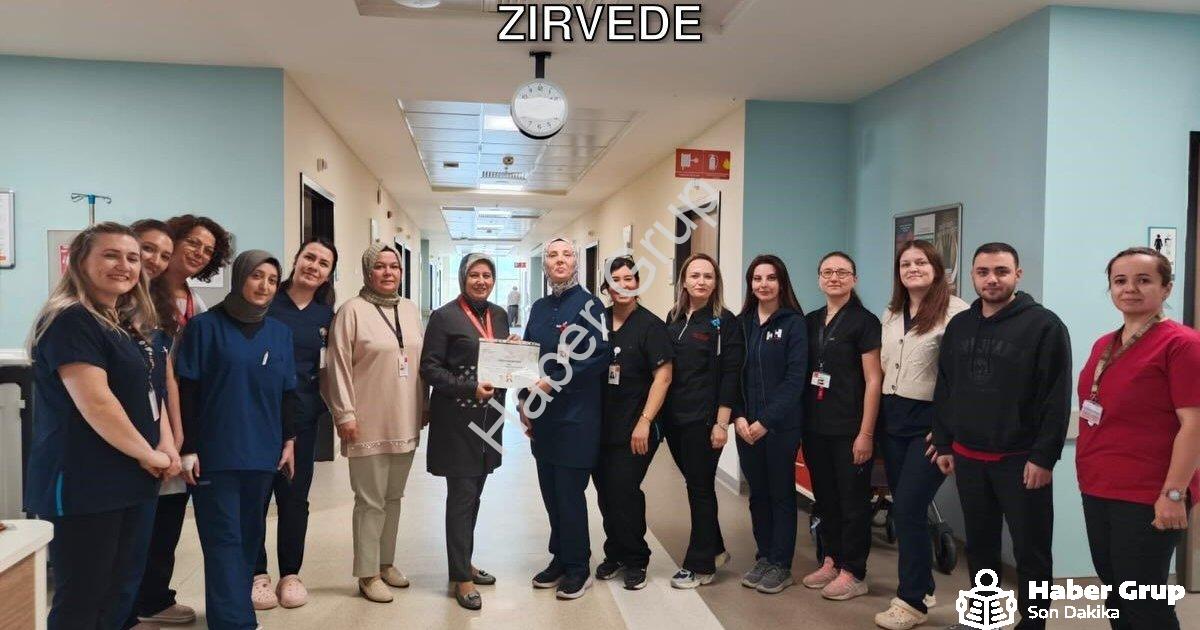 "Kütahya Şehir Hastanesi'nde Hijyen Başarısı: Göz ve Dermatoloji Kliniği Zirvede" başlıklı haber içi