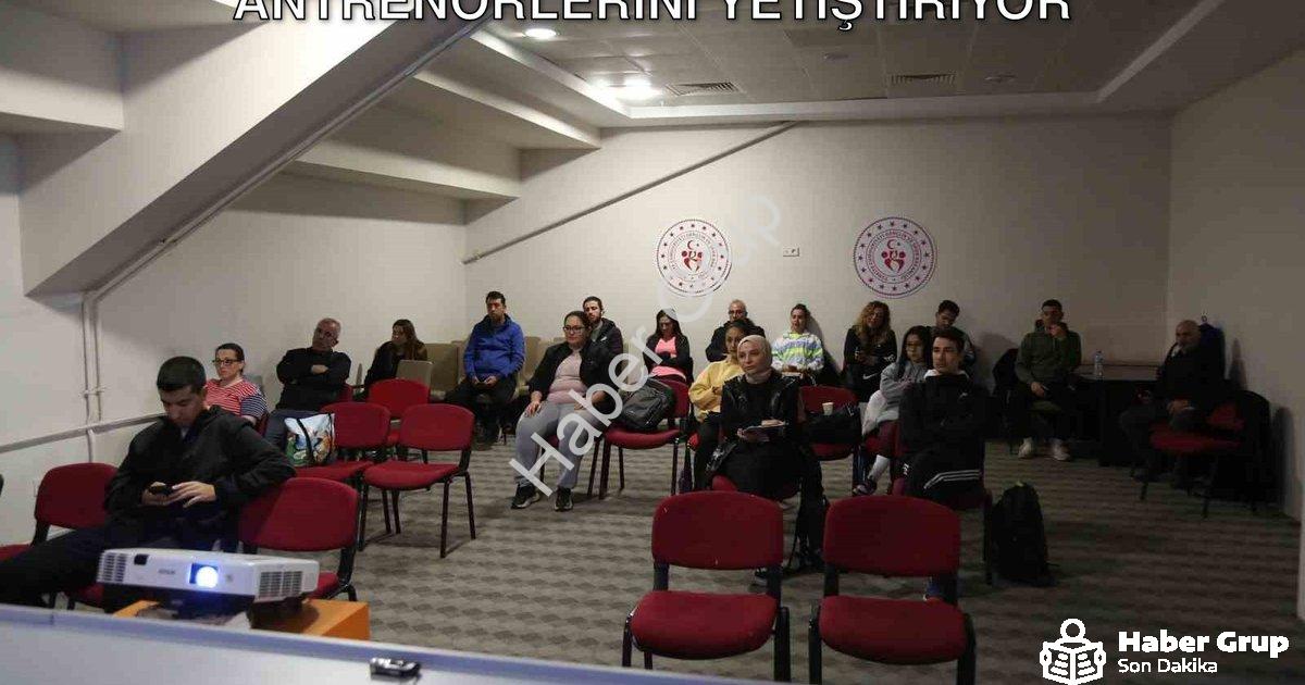 "Muğla Masa Tenisinde Geleceğin Antrenörlerini Yetiştiriyor" başlıklı haber için fotorealistik, prof