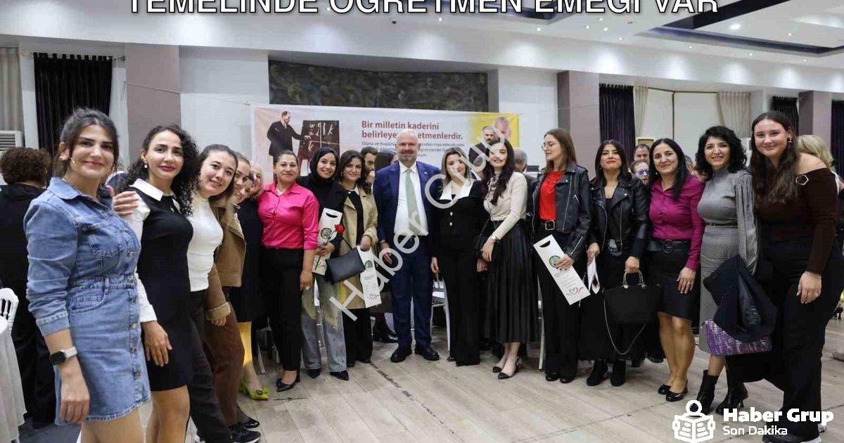 "Başkan Pehlivan: Başarının ve Takdirin Temelinde Öğretmen Emeği Var" başlıklı haber için fotorealis