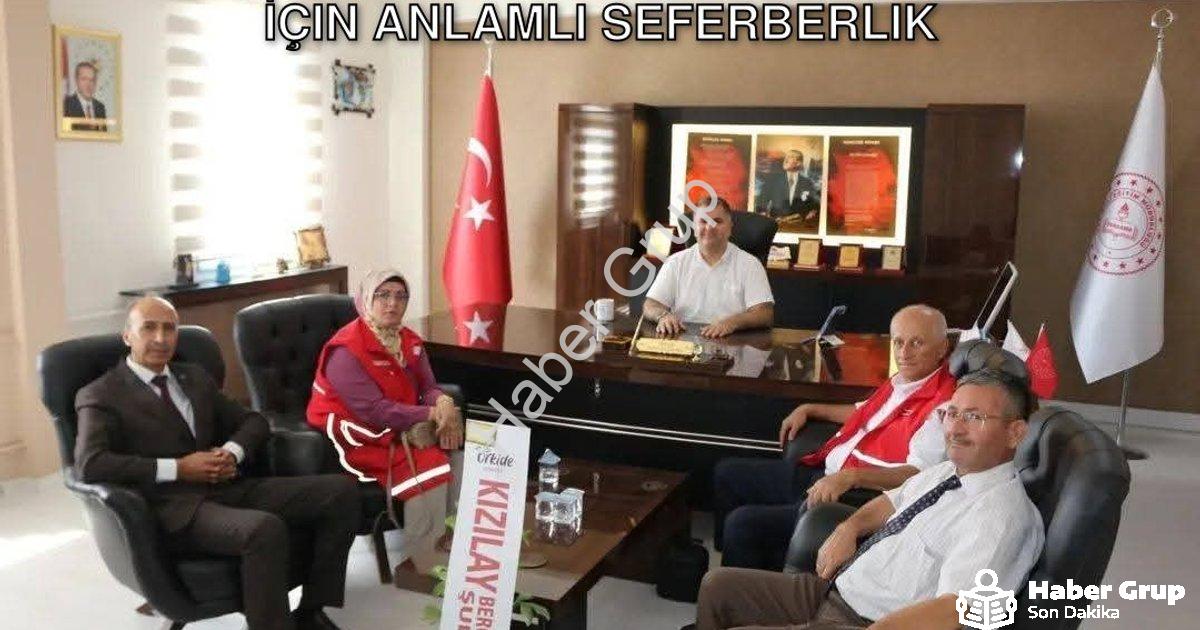 "Bergama Kızılay ve Öğrencilerden Gazze İçin Anlamlı Seferberlik" başlıklı haber için fotorealistik,