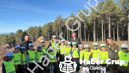 Çine’de Minik Eller Toprakla Buluştu: Öğrencilere Orman Sevgisi Aşılanıyor