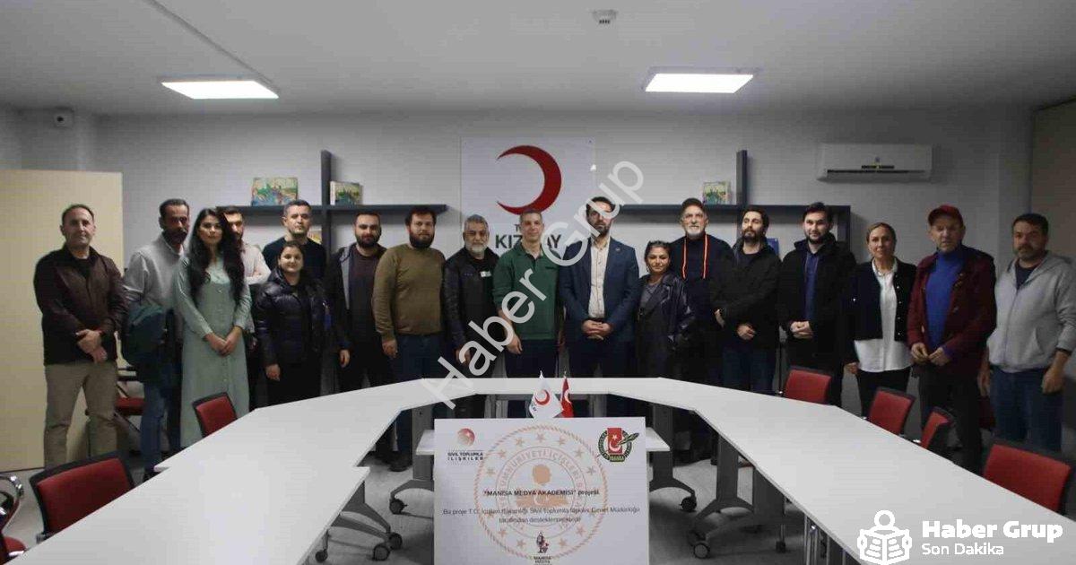 "Manisa Medya Akademisi Eğitimlere Başladı: Odak Noktası Yapay Zeka" başlıklı haber için fotorealist